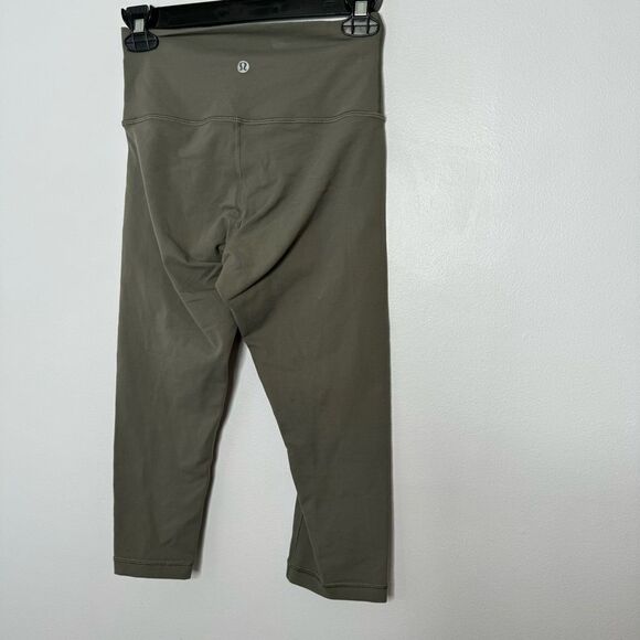 Lululemon olive green cropped leggings size 4 - Picture 4 of 5